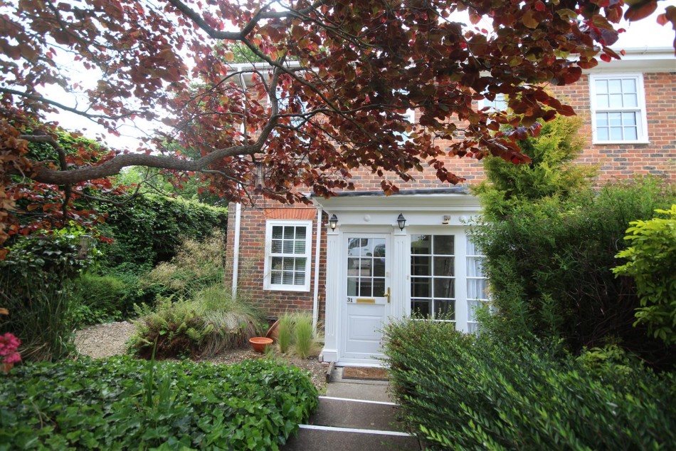 Images for Hill Lands, Wargrave, Reading EAID:wentworthapi BID:3