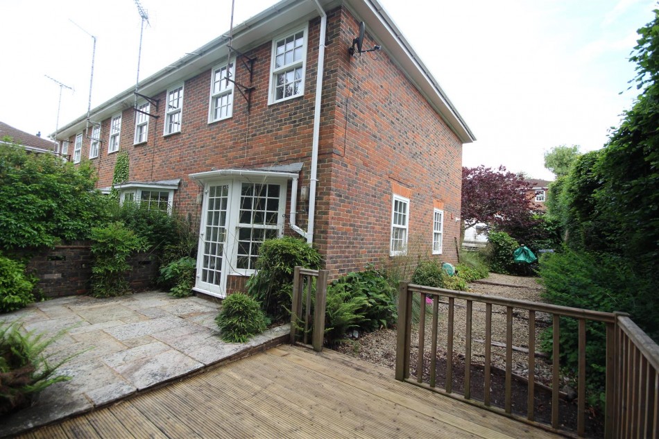 Images for Hill Lands, Wargrave, Reading EAID:wentworthapi BID:3
