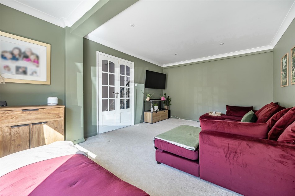 Images for Middlefields, Ruscombe, Reading, Berkshire, RG10 EAID:wentworthapi BID:3