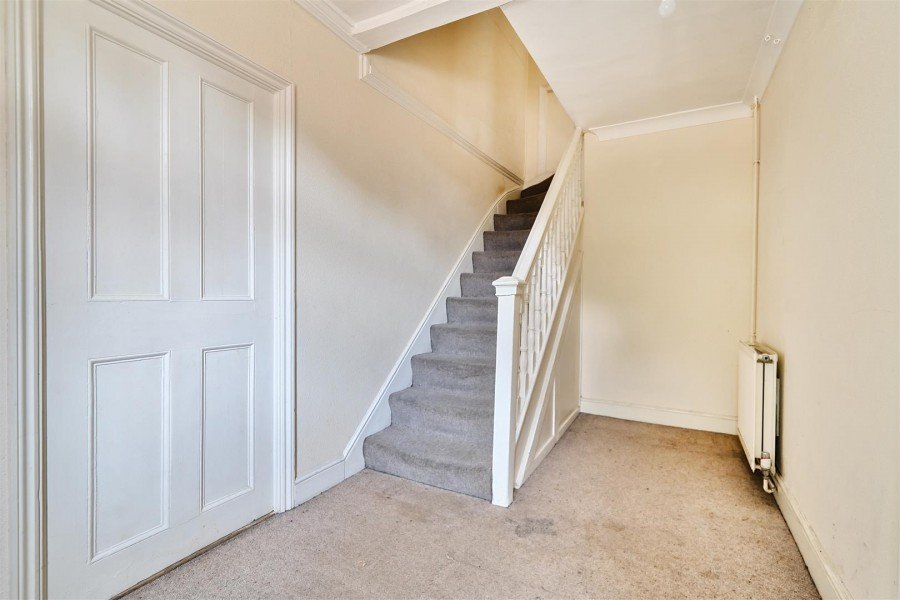 Images for 41 High Street, Twyford, Reading, Berkshire, RG10 EAID:wentworthapi BID:3