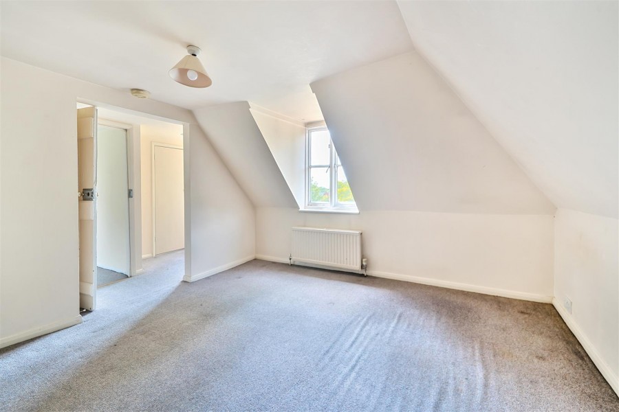 Images for 41 High Street, Twyford, Reading, Berkshire, RG10 EAID:wentworthapi BID:3