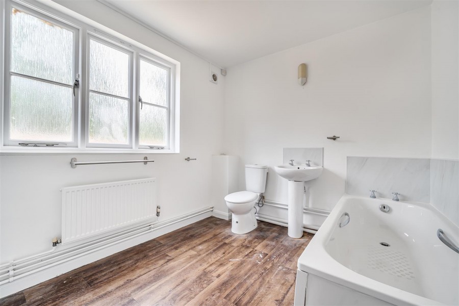 Images for 41 High Street, Twyford, Reading, Berkshire, RG10 EAID:wentworthapi BID:3