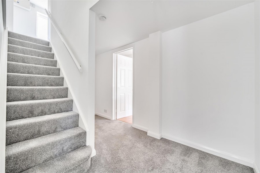 Images for 41 High Street, Twyford, Reading, Berkshire, RG10 EAID:wentworthapi BID:3
