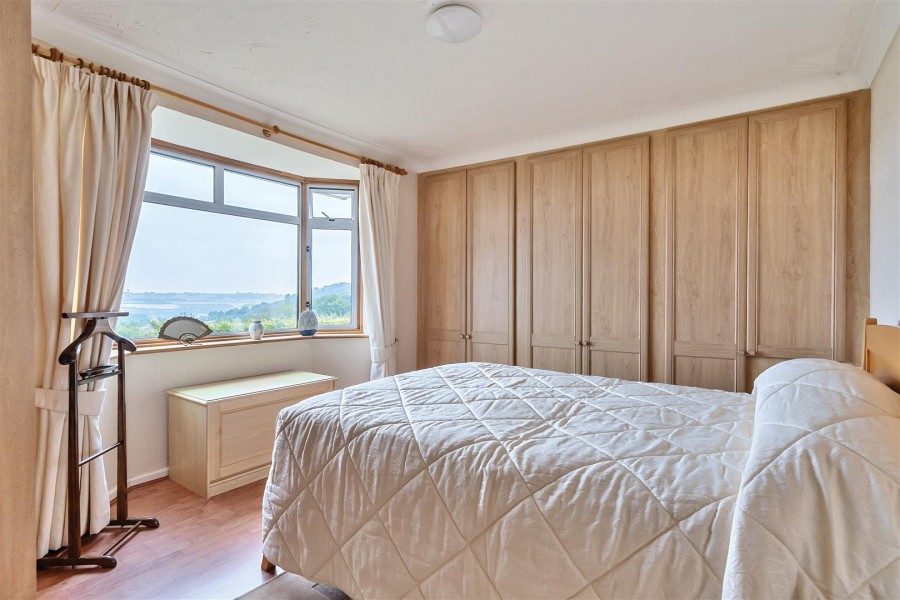 Images for Kingsdown, Corsham EAID:wentworthapi BID:5