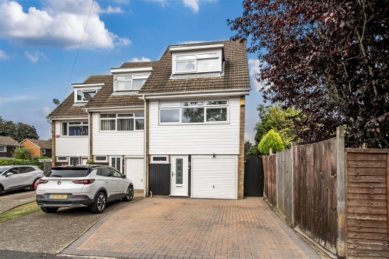 View Full Details for Headley Close, Woodley, Reading - EAID:wentworthapi, BID:3
