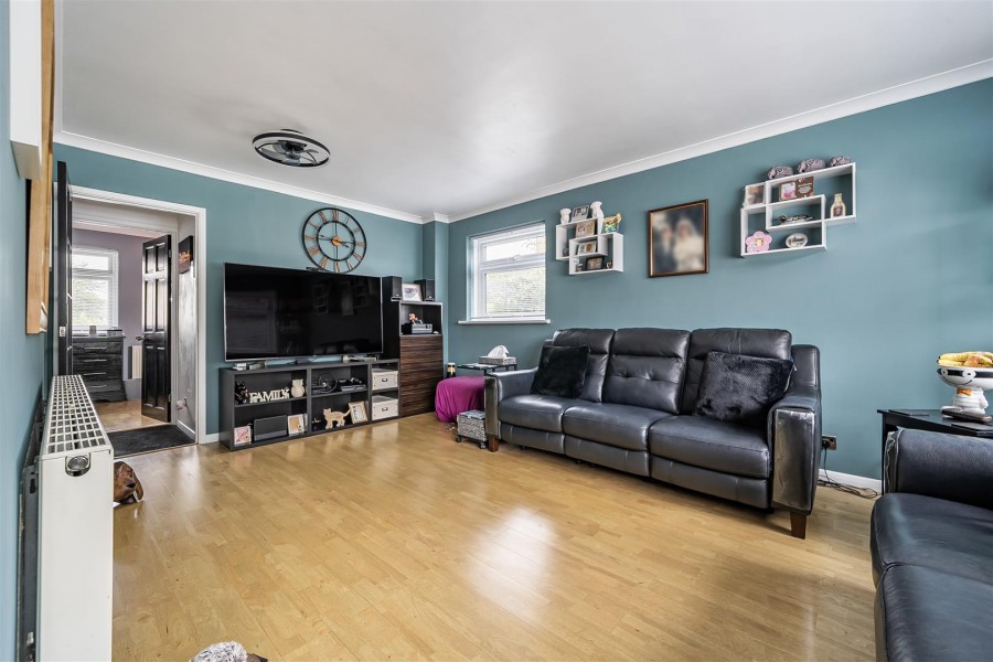 Images for Headley Close, Woodley, Reading EAID:wentworthapi BID:3