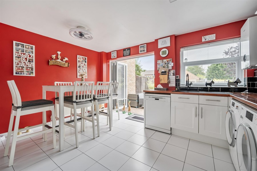 Images for Headley Close, Woodley, Reading EAID:wentworthapi BID:3