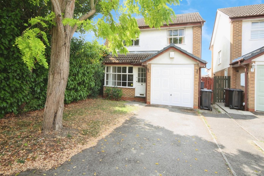 Images for Rose Close, Woodley, Reading EAID:wentworthapi BID:3