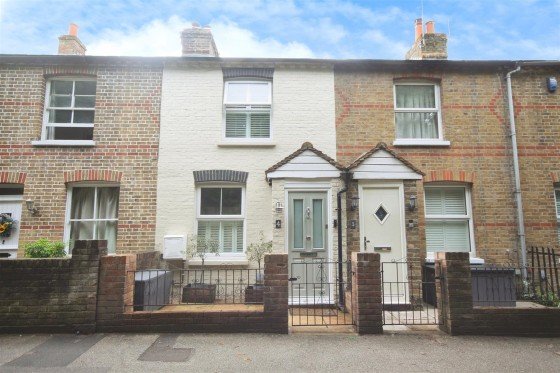 View Full Details for School Lane, Wargrave, Berkshire, RG10 - EAID:wentworthapi, BID:3
