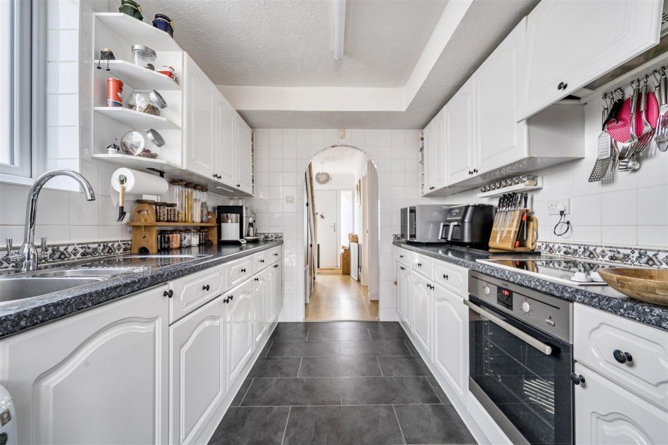 Images for Western Avenue, Woodley, Reading, Berkshire, RG5 EAID:wentworthapi BID:3