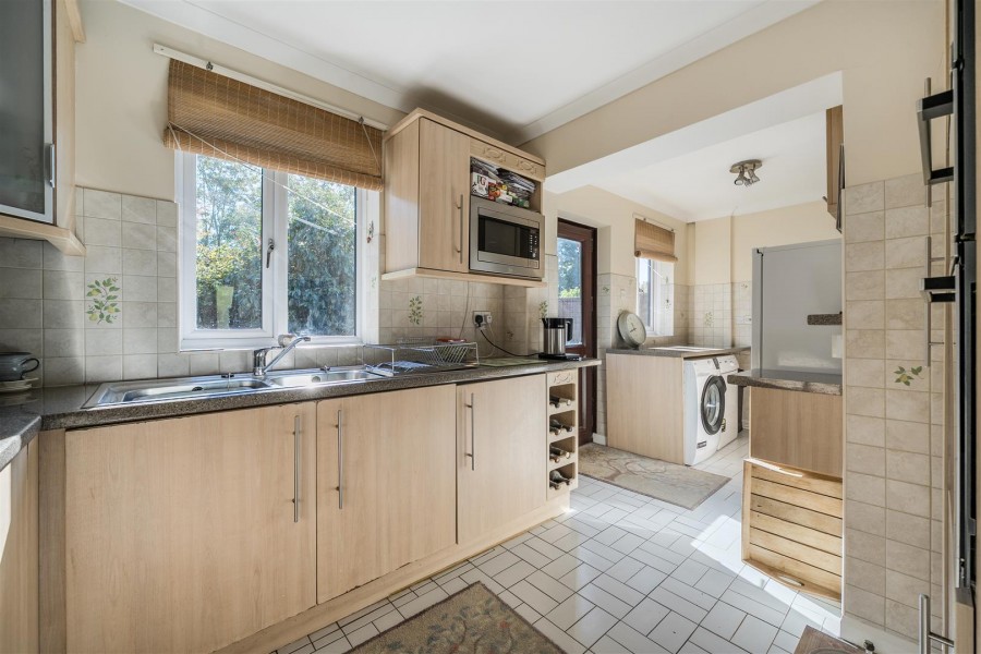 Images for Station Road, Twyford, Reading, Berkshire, RG10 EAID:wentworthapi BID:3