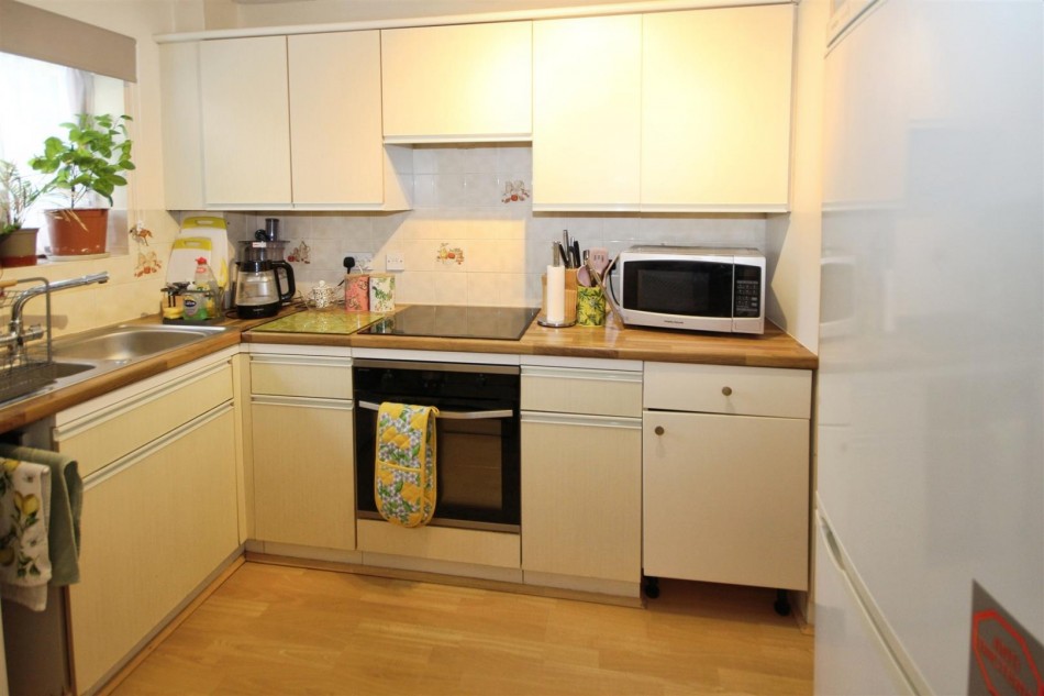 Images for Polehampton Close, Twyford, Reading EAID:wentworthapi BID:3