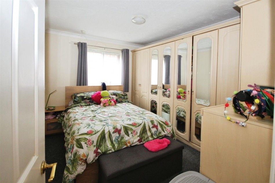 Images for Polehampton Close, Twyford, Reading EAID:wentworthapi BID:3