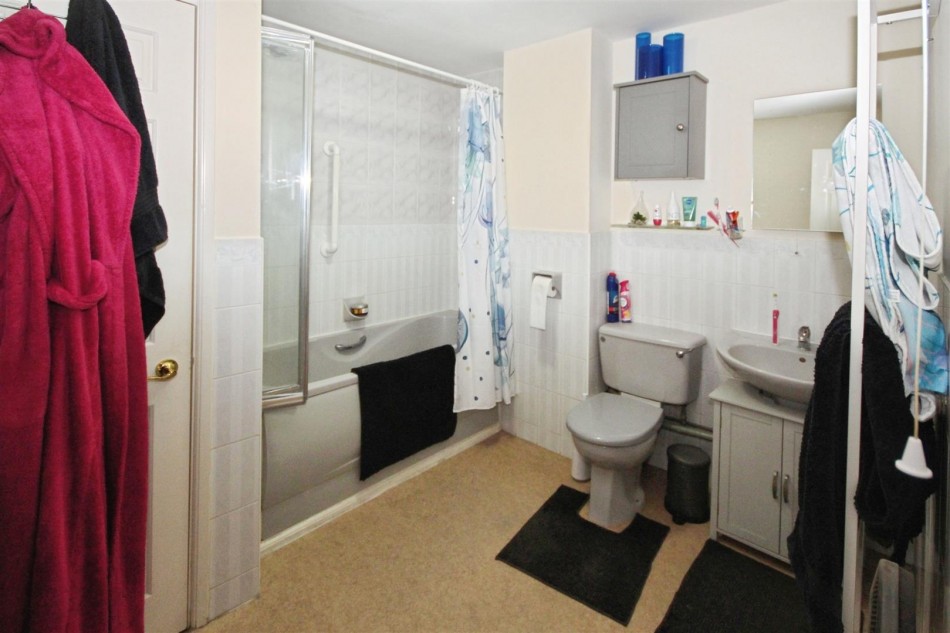 Images for Polehampton Close, Twyford, Reading EAID:wentworthapi BID:3