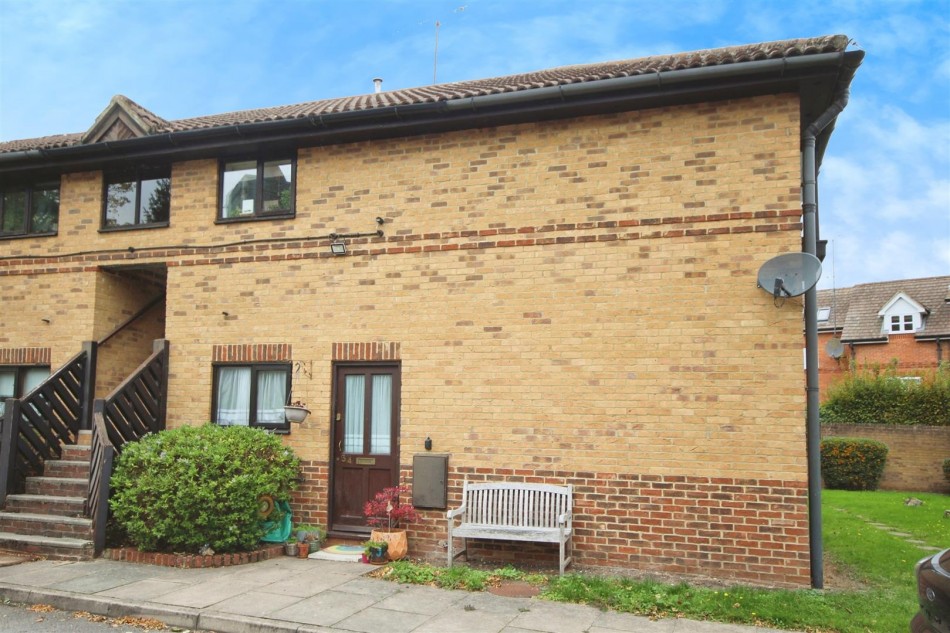 Images for Polehampton Close, Twyford, Reading EAID:wentworthapi BID:3