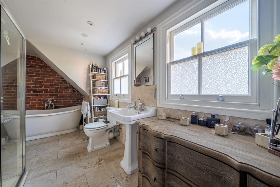 Images for Braybrooke Road, Wargrave, Reading, Berkshire, RG10 EAID:wentworthapi BID:3