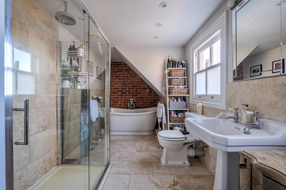 Images for Braybrooke Road, Wargrave, Reading, Berkshire, RG10 EAID:wentworthapi BID:3