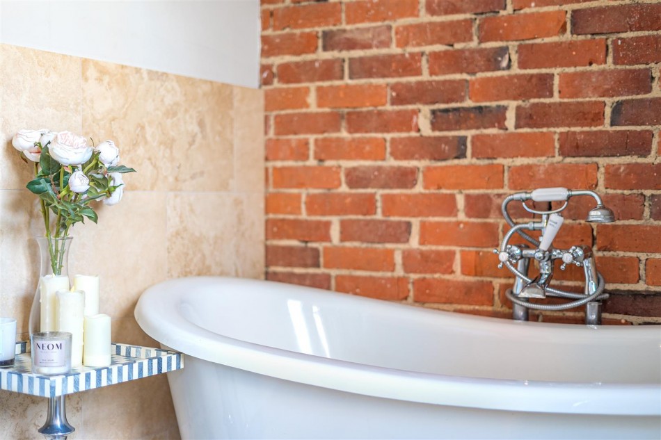 Images for Braybrooke Road, Wargrave, Reading, Berkshire, RG10 EAID:wentworthapi BID:3