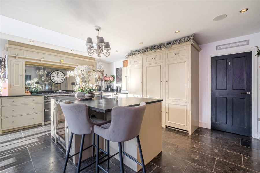 Images for Braybrooke Road, Wargrave, Reading, Berkshire, RG10 EAID:wentworthapi BID:3