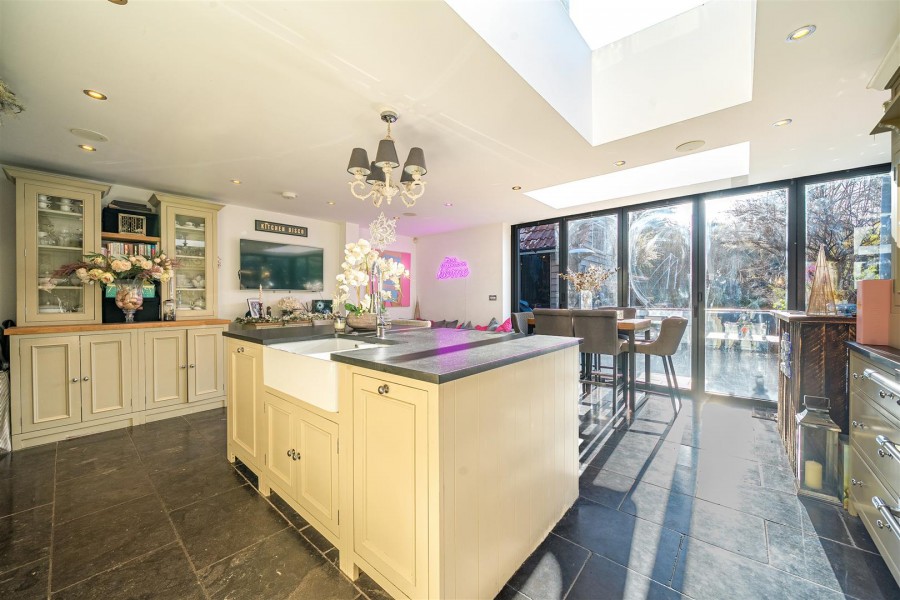 Images for Braybrooke Road, Wargrave, Reading, Berkshire, RG10 EAID:wentworthapi BID:3