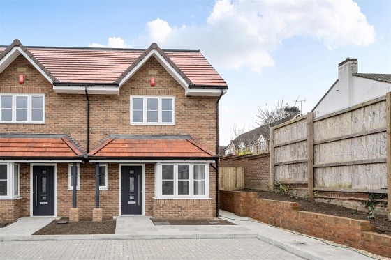 View Full Details for Old Bath Road, Charvil, Reading, Berkshire, RG10 - EAID:wentworthapi, BID:3