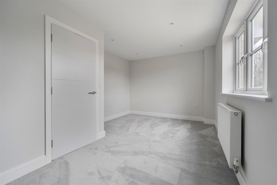 Images for Old Bath Road, Charvil, Reading, Berkshire, RG10 EAID:wentworthapi BID:3