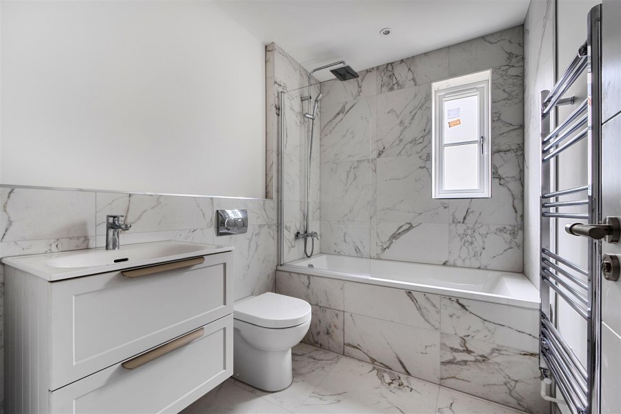 Images for Old Bath Road, Charvil, Reading, Berkshire, RG10 EAID:wentworthapi BID:3