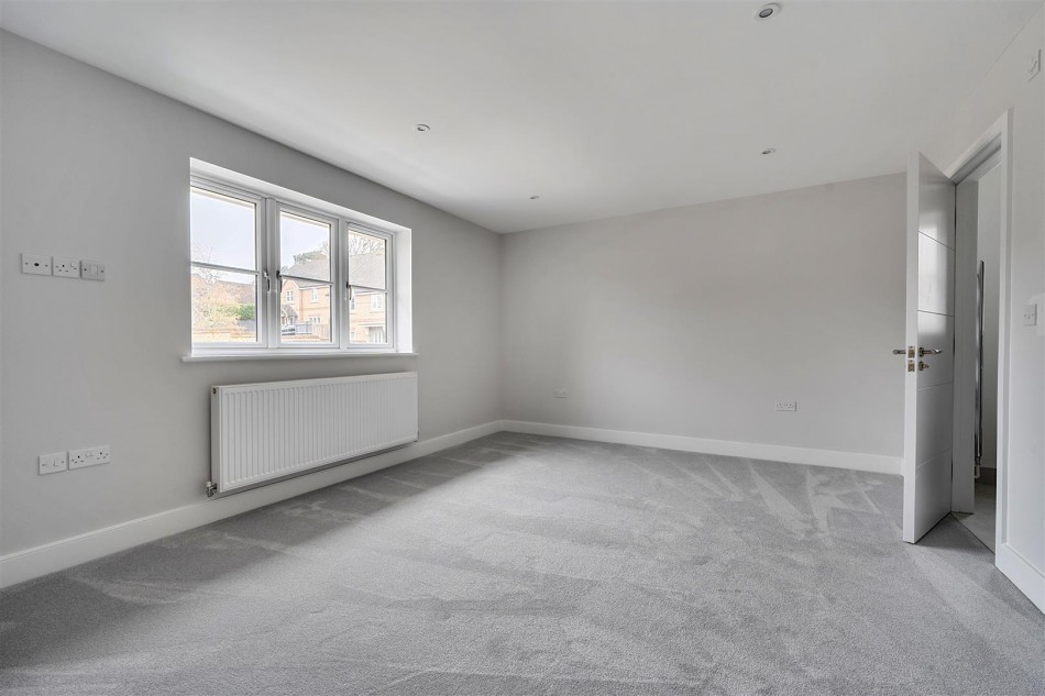 Images for Old Bath Road, Charvil, Reading, Berkshire, RG10 EAID:wentworthapi BID:3