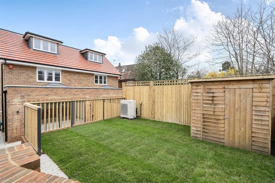 Images for Old Bath Road, Charvil, Reading, Berkshire, RG10 EAID:wentworthapi BID:3