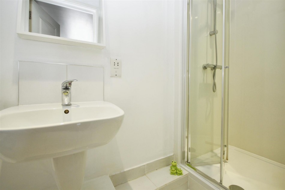 Images for The Grove, Twyford, Reading, Berkshire, RG10 EAID:wentworthapi BID:3