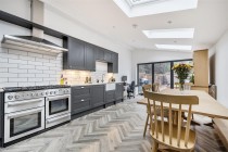 Images for Davis Way, Hurst, Berkshire, RG10