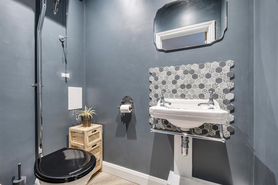 Images for Davis Way, Hurst, Berkshire, RG10 EAID:wentworthapi BID:3