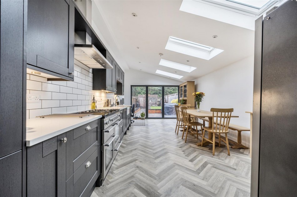 Images for Davis Way, Hurst, Berkshire, RG10 EAID:wentworthapi BID:3