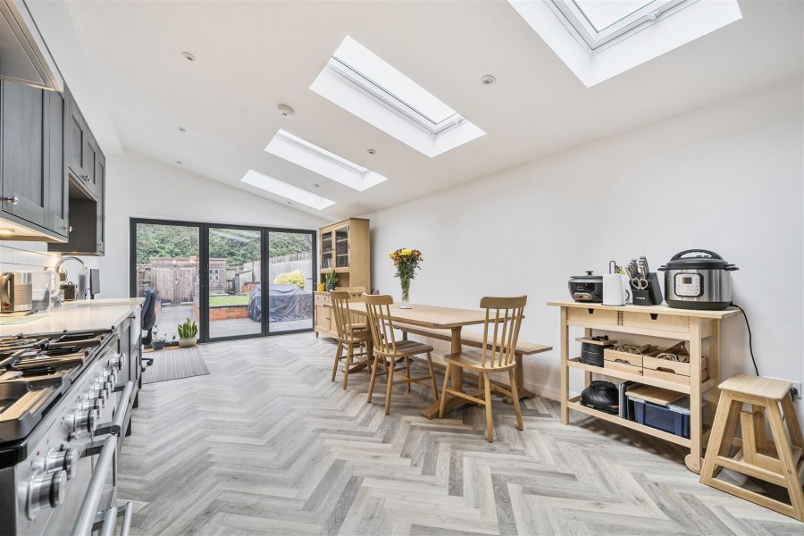 Images for Davis Way, Hurst, Berkshire, RG10 EAID:wentworthapi BID:3