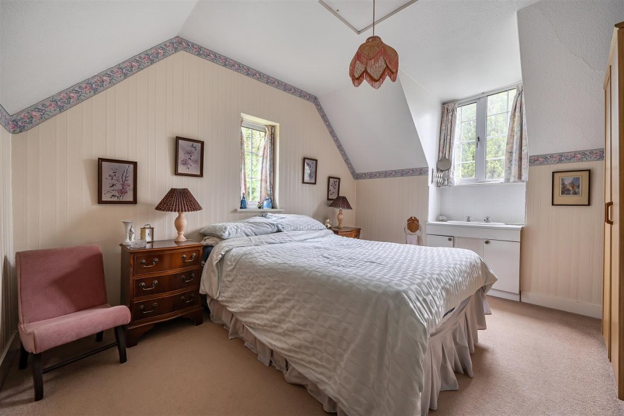 Images for Bath Road, Hare Hatch, Reading, Berkshire, RG10 EAID:wentworthapi BID:3