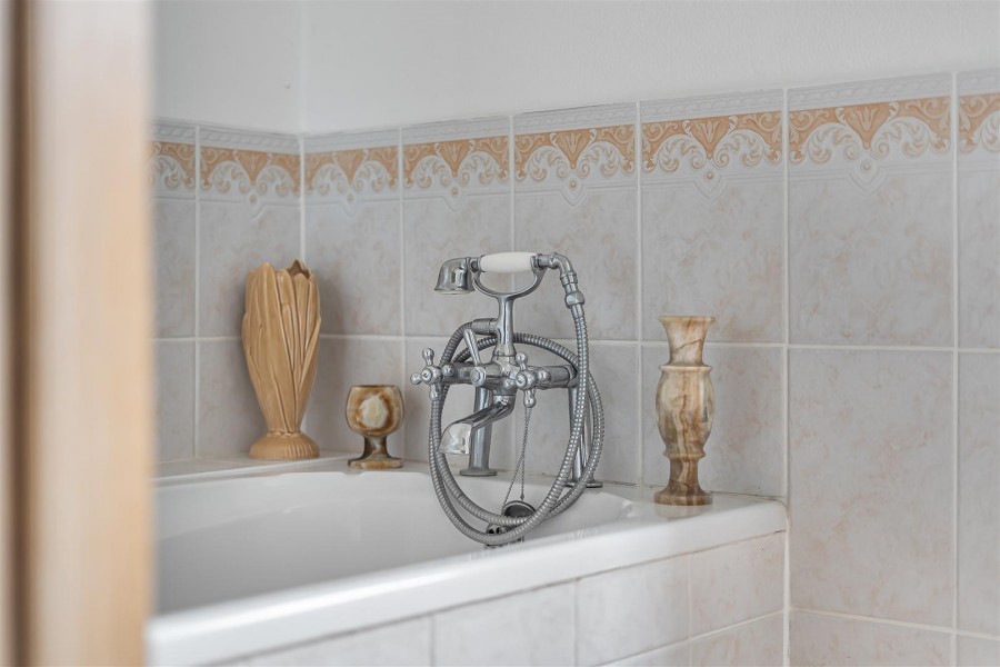 Images for Bath Road, Hare Hatch, Reading, Berkshire, RG10 EAID:wentworthapi BID:3