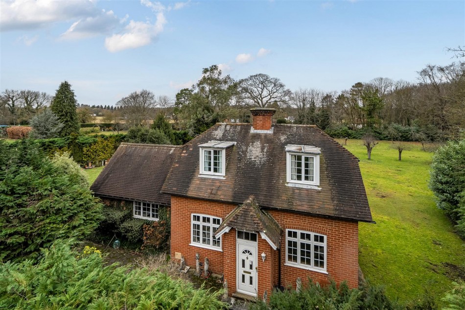 Images for Bath Road, Hare Hatch, Reading, Berkshire, RG10 EAID:wentworthapi BID:3