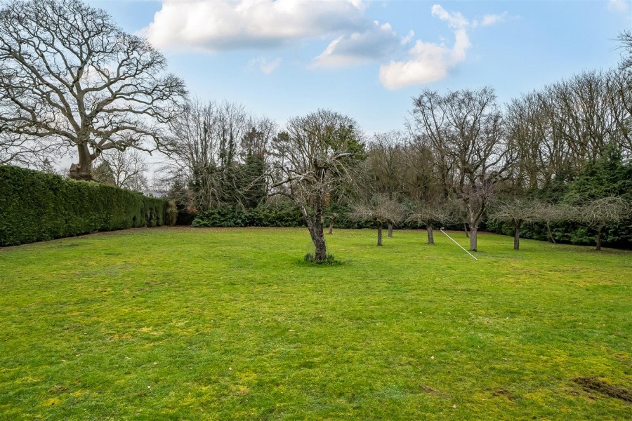 Images for Bath Road, Hare Hatch, Reading, Berkshire, RG10 EAID:wentworthapi BID:3