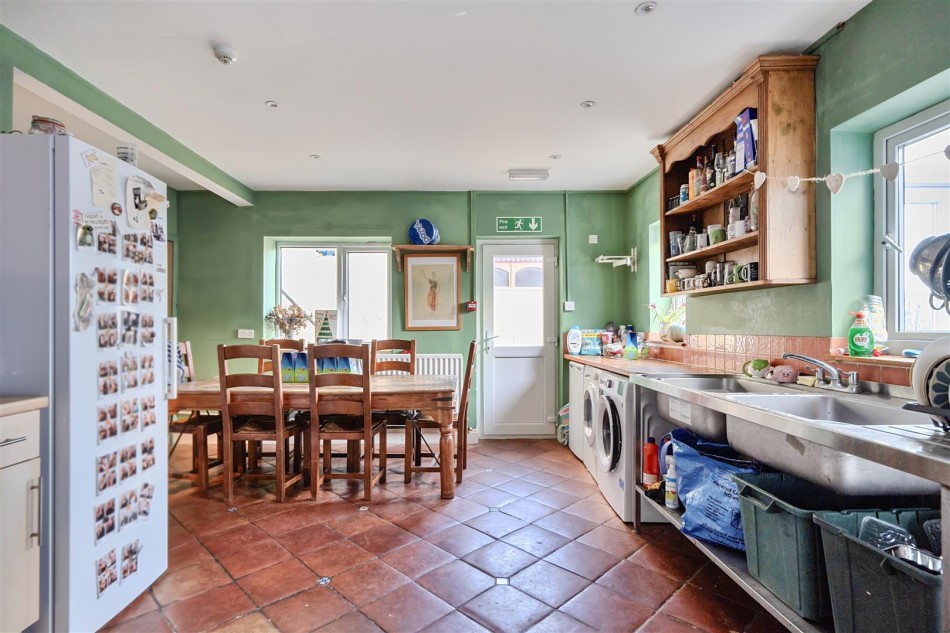 Images for Newbridge Hill, Bath EAID:wentworthapi BID:5