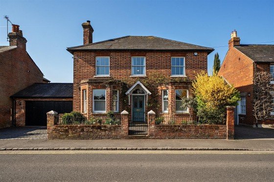 View Full Details for Wargrave Road, Twyford, Reading, Berkshire, RG10 - EAID:wentworthapi, BID:3