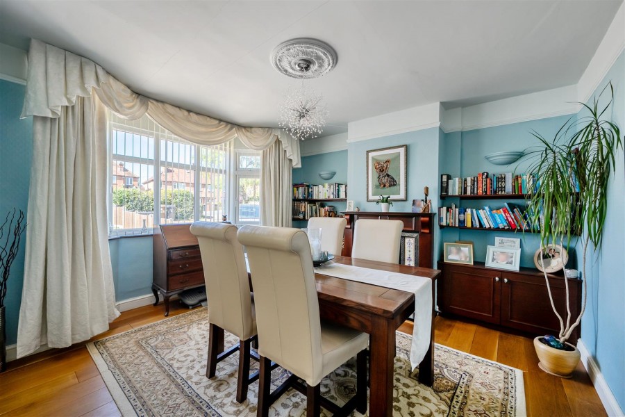 Images for Park Lane, Charvil, Reading, Berkshire, RG10 EAID:wentworthapi BID:3