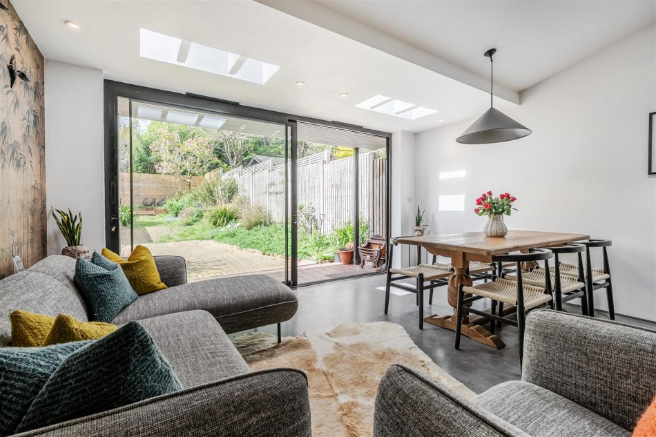 Images for St. Annes Road, Caversham, Reading, RG4 EAID:wentworthapi BID:3