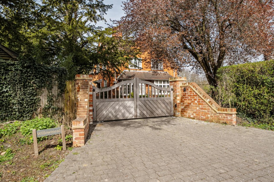 Images for Orchard Road, Hurst, Reading, Berkshire, RG10 EAID:wentworthapi BID:3