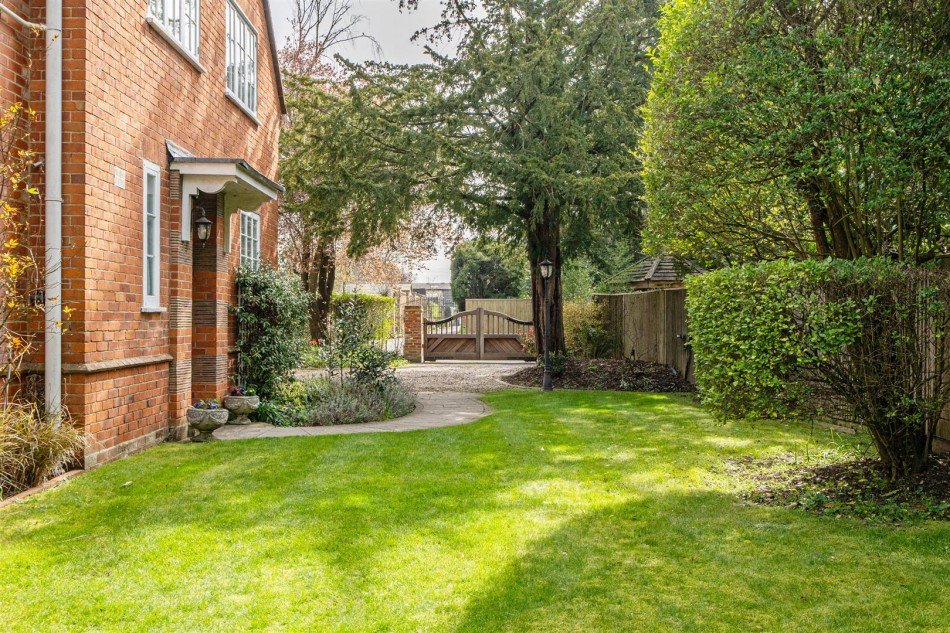 Images for Orchard Road, Hurst, Reading, Berkshire, RG10 EAID:wentworthapi BID:3