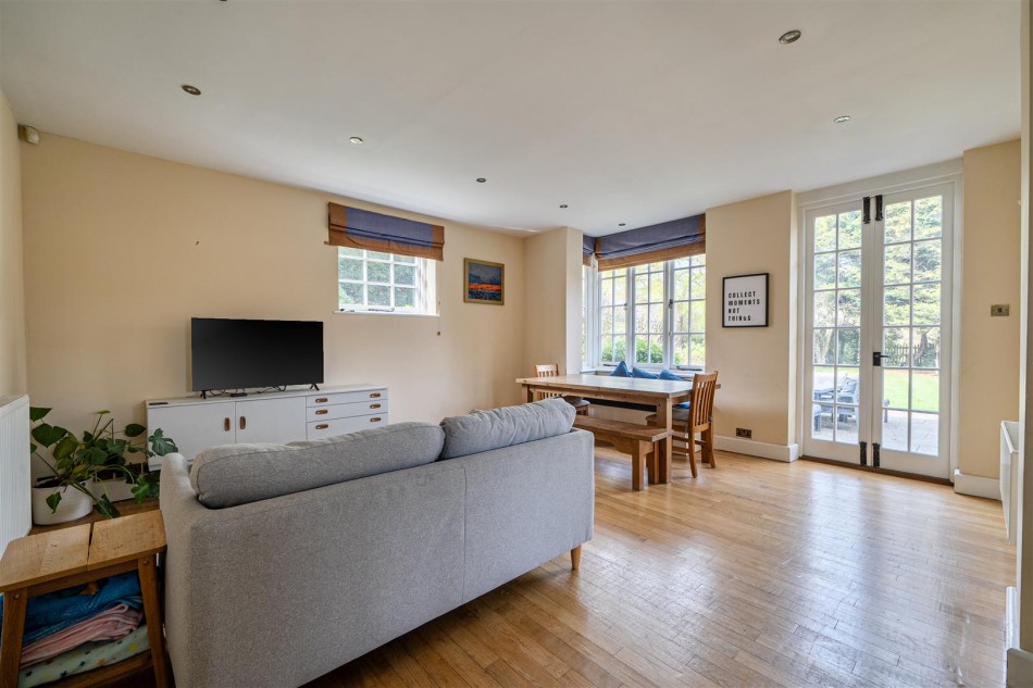 Images for Orchard Road, Hurst, Reading, Berkshire, RG10 EAID:wentworthapi BID:3