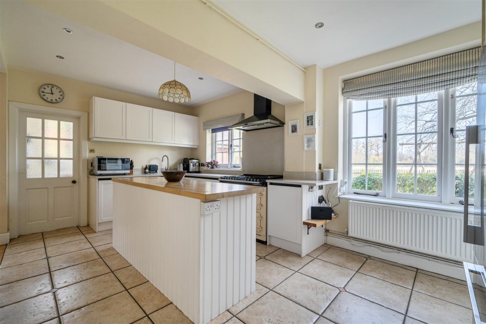 Images for Orchard Road, Hurst, Reading, Berkshire, RG10 EAID:wentworthapi BID:3