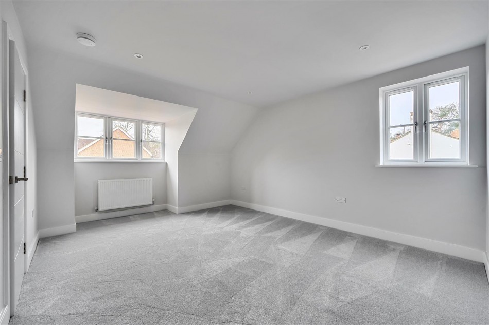 Images for Old Bath Road, Charvil, Reading, Berkshire, RG10 EAID:wentworthapi BID:3