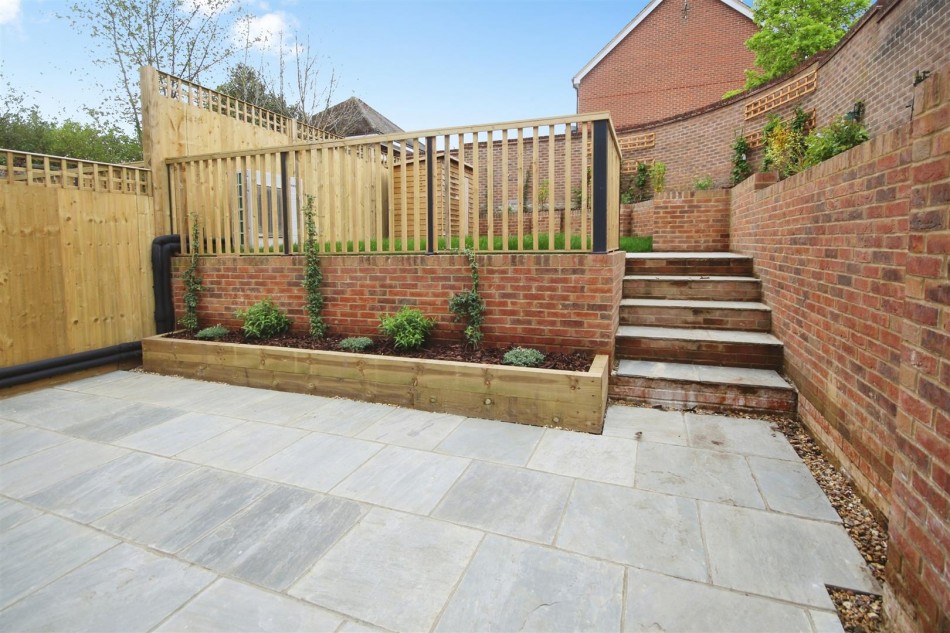 Images for Old Bath Road, Charvil, Reading, Berkshire, RG10 EAID:wentworthapi BID:3