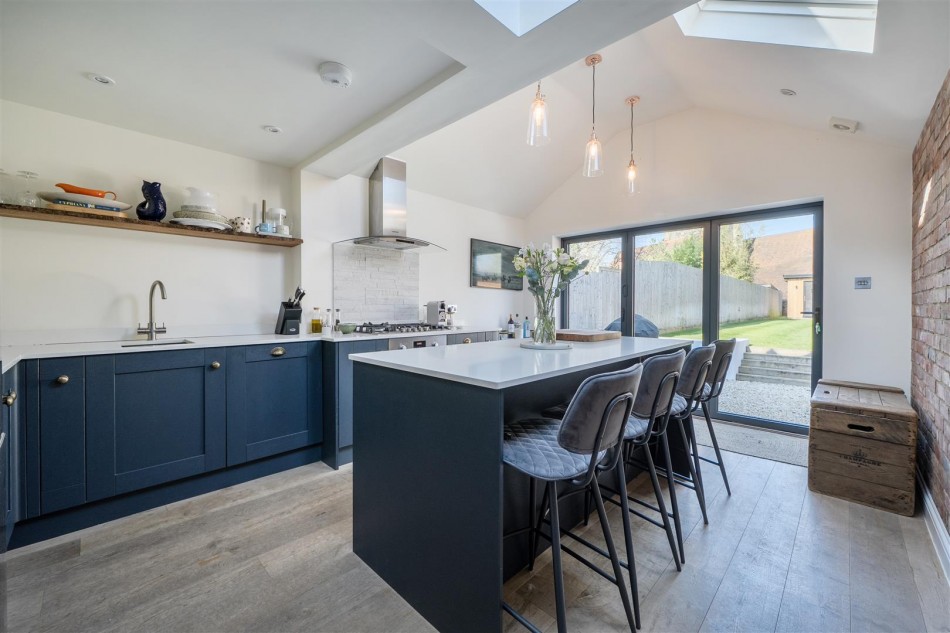 Images for Brook Street, Twyford, Reading, Berkshire, RG10 EAID:wentworthapi BID:3