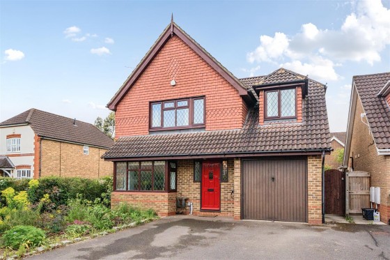 View Full Details for East Park Farm Drive, Charvil, Reading, Berkshire, RG10 - EAID:wentworthapi, BID:3